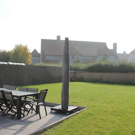 Holiday home Izabella *